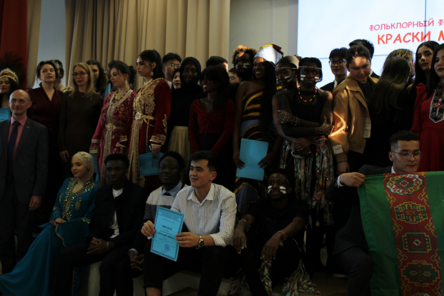 Таланты без границ: в Педиатрическом университете прошел международный фестиваль «Краски мира» 87