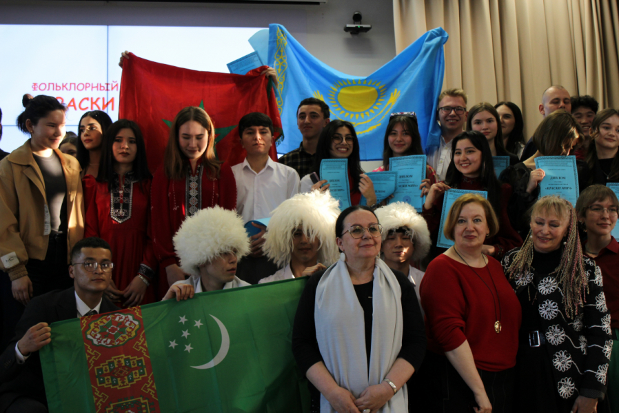 Таланты без границ: в Педиатрическом университете прошел международный фестиваль «Краски мира» 88