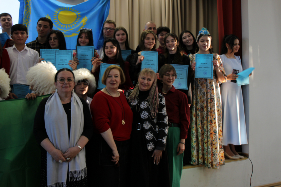 Таланты без границ: в Педиатрическом университете прошел международный фестиваль «Краски мира» 89