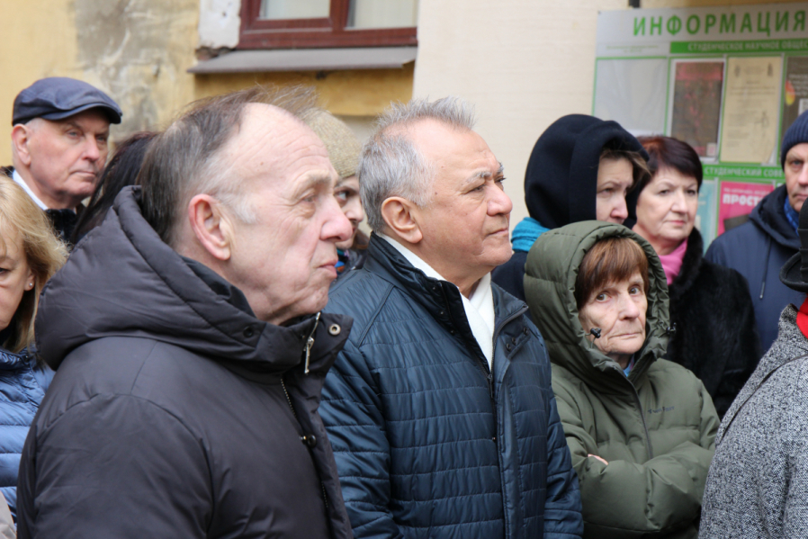 В Педиатрическом университете открыли мемориальную доску  выдающемуся фармакологу Михаилу Неженцеву 12