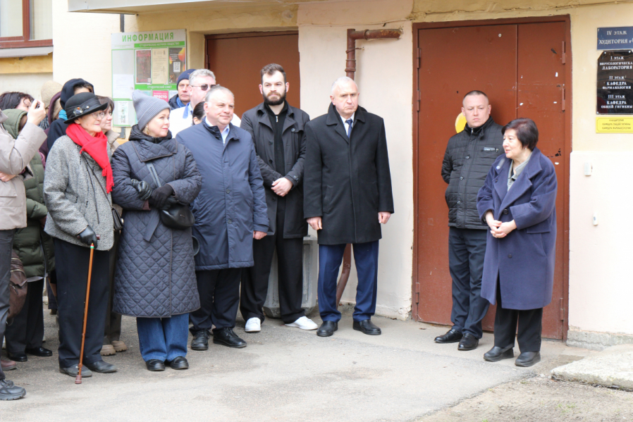 В Педиатрическом университете открыли мемориальную доску  выдающемуся фармакологу Михаилу Неженцеву 27