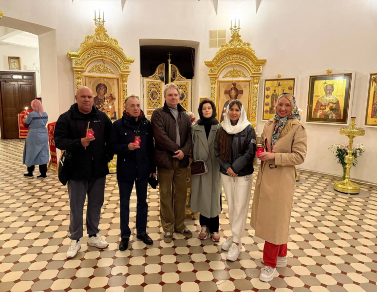 В Педиатрическом университете зажегся Благодатный огонь 5