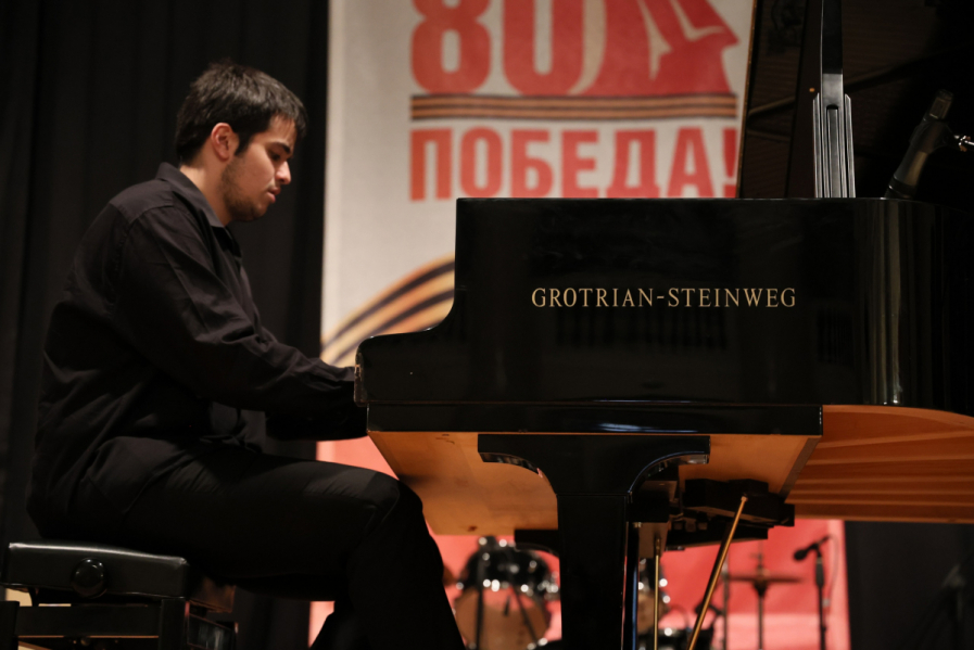 Участники студенческого клуба «Гиппократ» — лауреаты Международного фестиваля искусств студентов-медиков 7