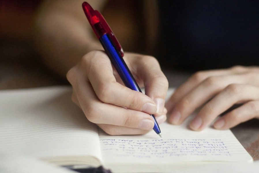 Конкурс сочинений проходит в Педиатрическом университете