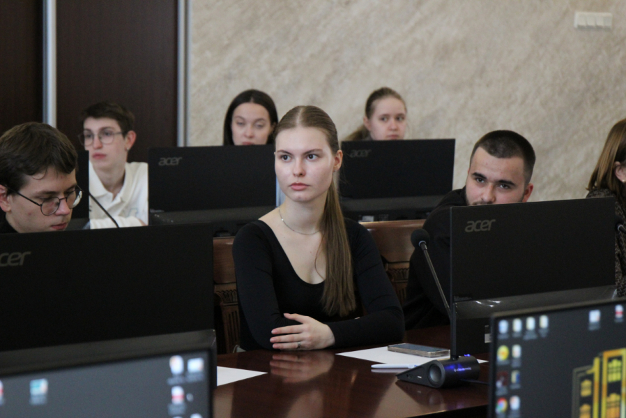 В Педиатрическом университете состоялся патриотический форум 4