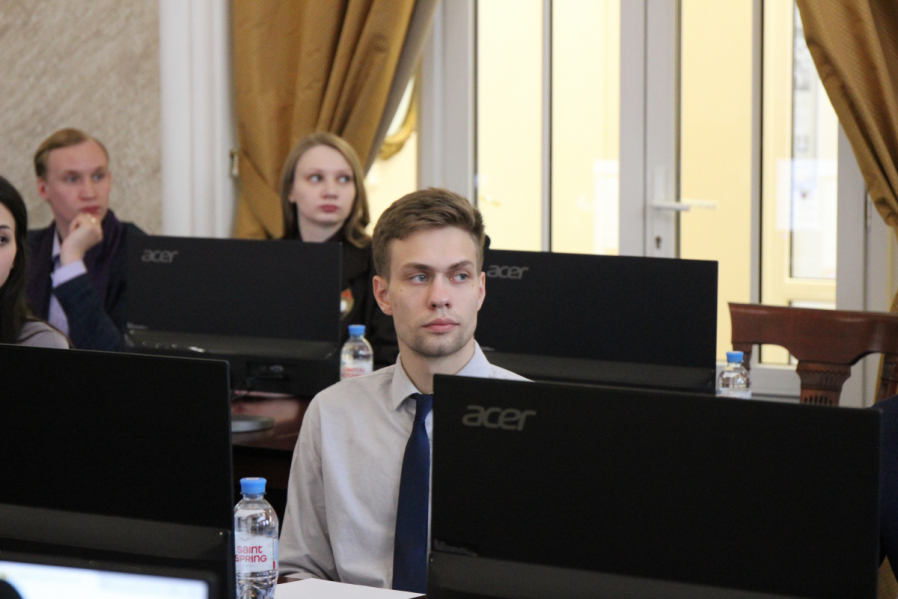 В Педиатрическом университете состоялся патриотический форум 11