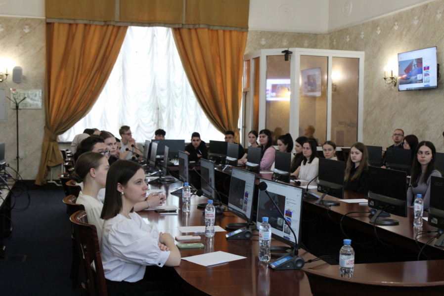 В Педиатрическом университете состоялся патриотический форум