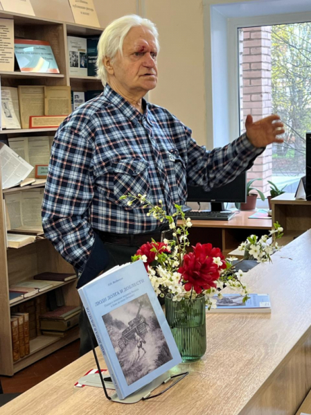 Тематическая встреча в библиотеке Педиатрического университета: уроки мужества и доблести военных медиков 15