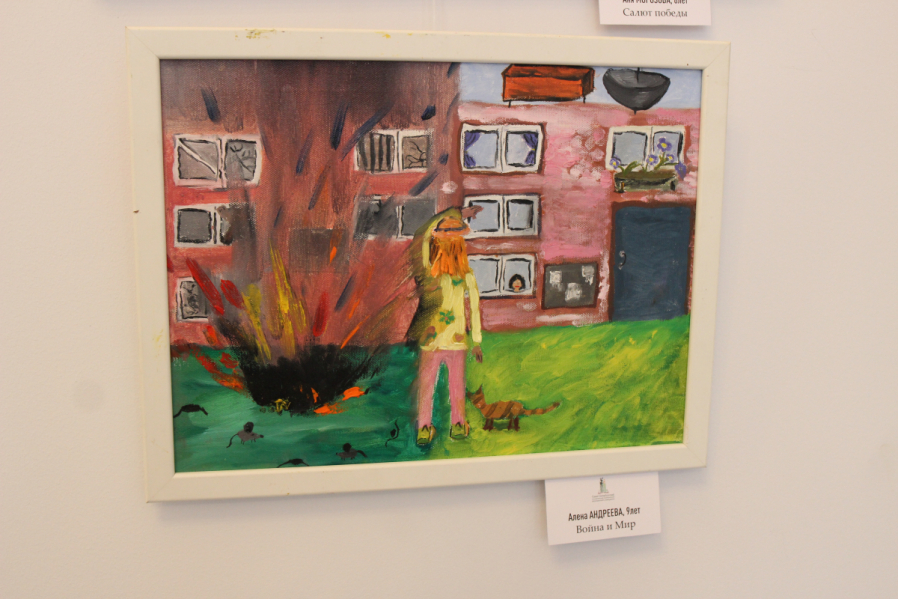 Память четырёх поколений: в Педиатрическом университете открылась выставка ко Дню Победы 5