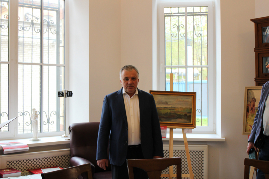 Память четырёх поколений: в Педиатрическом университете открылась выставка ко Дню Победы 17