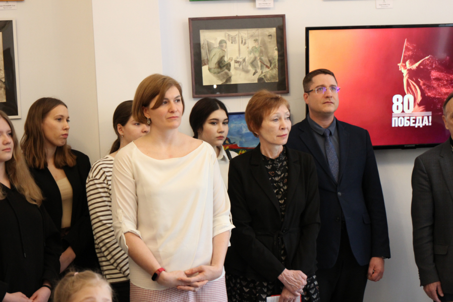 Память четырёх поколений: в Педиатрическом университете открылась выставка ко Дню Победы 19