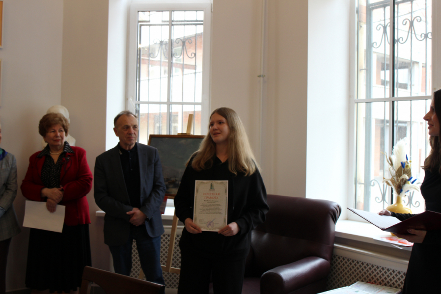 Память четырёх поколений: в Педиатрическом университете открылась выставка ко Дню Победы 30