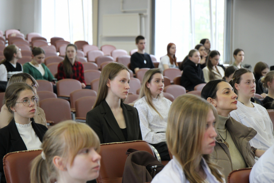 В Педиатрическом университете состоялся кинофорум, посвященный 80-летию Победы 5