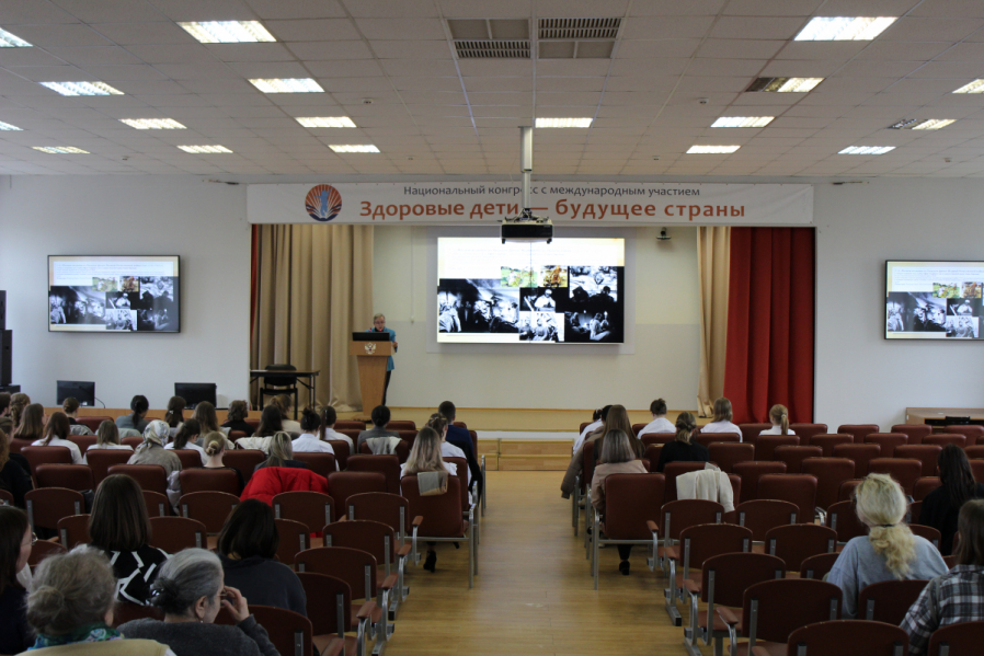 В Педиатрическом университете состоялся кинофорум, посвященный 80-летию Победы 9