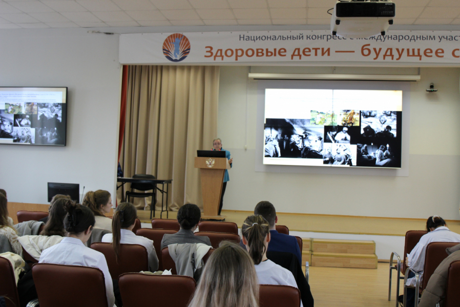 В Педиатрическом университете состоялся кинофорум, посвященный 80-летию Победы 10