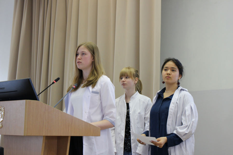 В Педиатрическом университете состоялся кинофорум, посвященный 80-летию Победы 17