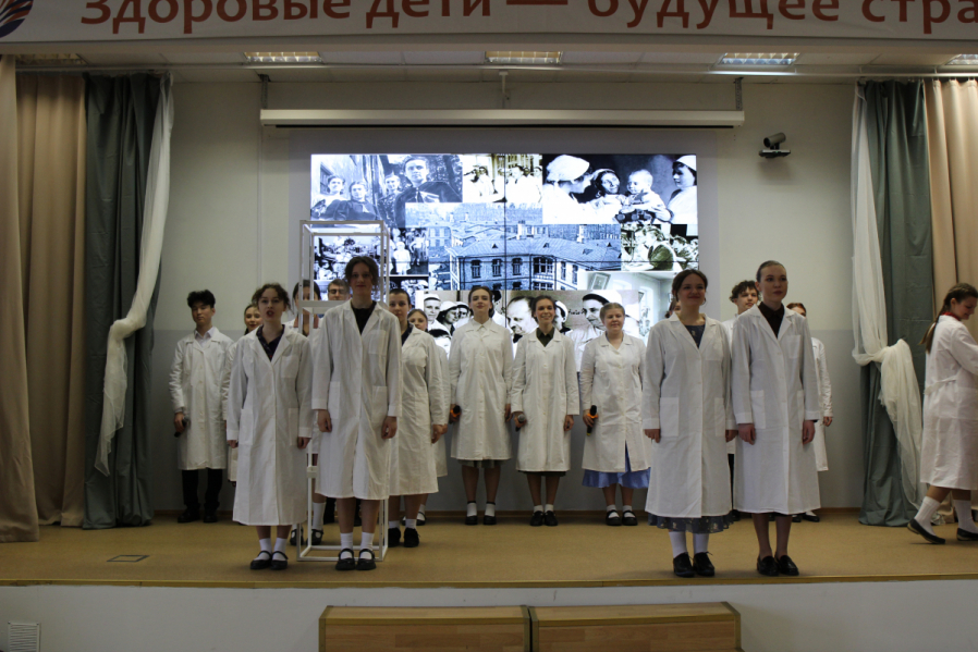«Герои в белых халатах»: в Педиатрическом университете прошел концерт клуба «Гиппократ» 7