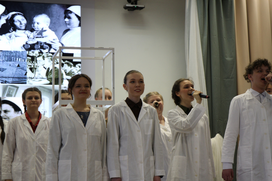 «Герои в белых халатах»: в Педиатрическом университете прошел концерт клуба «Гиппократ» 8