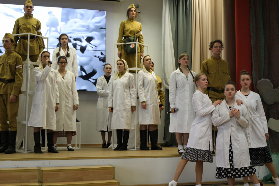 «Герои в белых халатах»: в Педиатрическом университете прошел концерт клуба «Гиппократ» 34