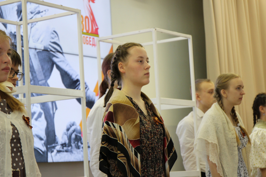 Студенты медицинского училища Педиатрического университета провели концерт к 80-летию Победы в Великой Отечественной войне 18