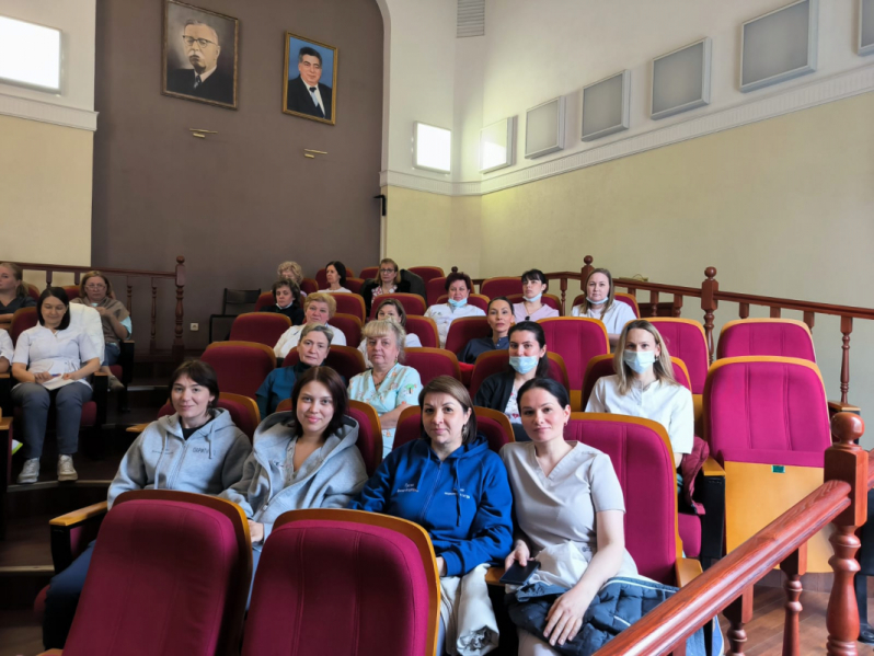 Доброта в каждом прикосновении: в Педиатрическом университете поздравили  медицинских сестер 2