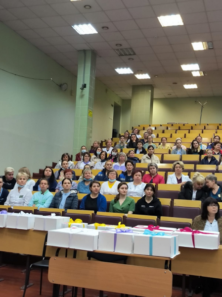 Доброта в каждом прикосновении: в Педиатрическом университете поздравили  медицинских сестер 6