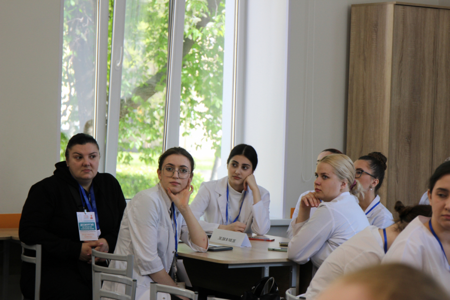В Педиатрическом университете прошла Первая региональная олимпиада сестринского таланта по десмургии 6