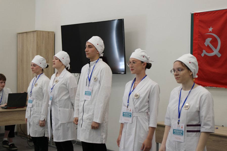 В Педиатрическом университете прошла Первая региональная олимпиада сестринского таланта по десмургии 22