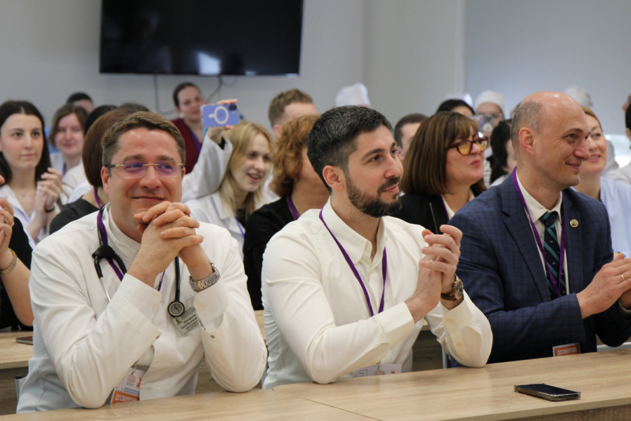 В Педиатрическом университете прошла Первая региональная олимпиада сестринского таланта по десмургии 49