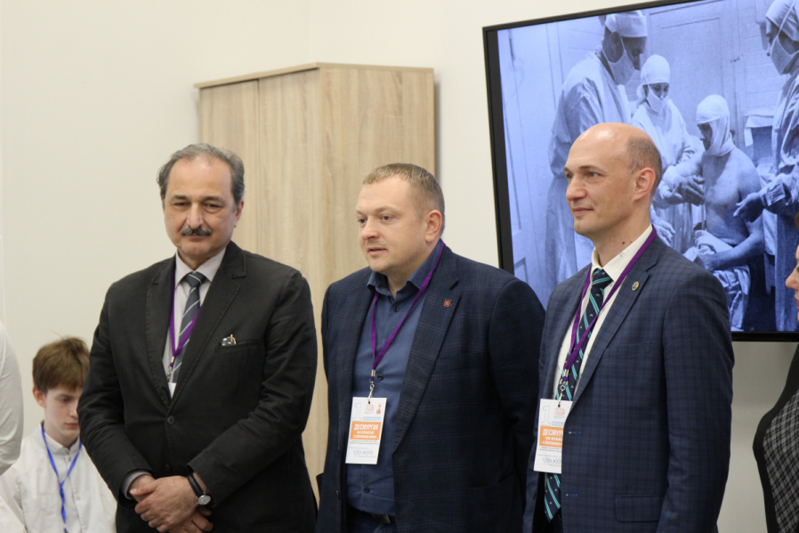 В Педиатрическом университете прошла Первая региональная олимпиада сестринского таланта по десмургии 65