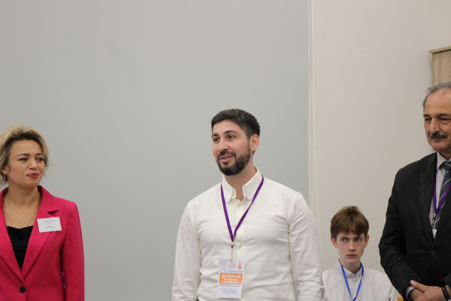 В Педиатрическом университете прошла Первая региональная олимпиада сестринского таланта по десмургии 67