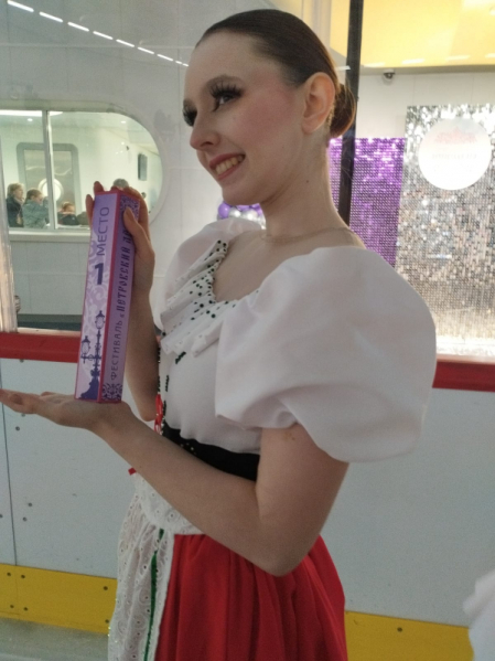 Студентка Педиатрического университета завоевала золото на Всероссийском фестивале фигурного катания 1