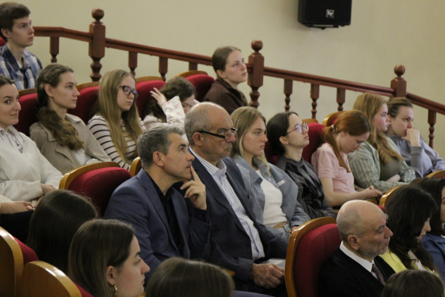 Виталий Резник: «За год врачи Педиатрического университета выполнили более 30 внутриутробных операций» 6