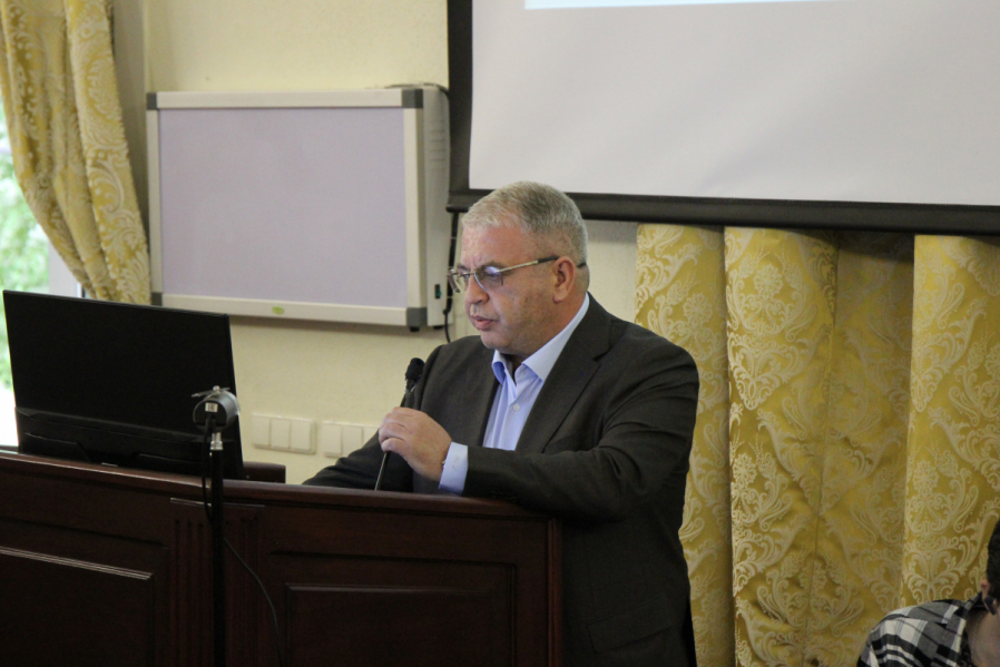 Виталий Резник: «За год врачи Педиатрического университета выполнили более 30 внутриутробных операций» 12