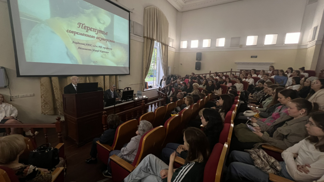 Виталий Резник: «За год врачи Педиатрического университета выполнили более 30 внутриутробных операций» 20