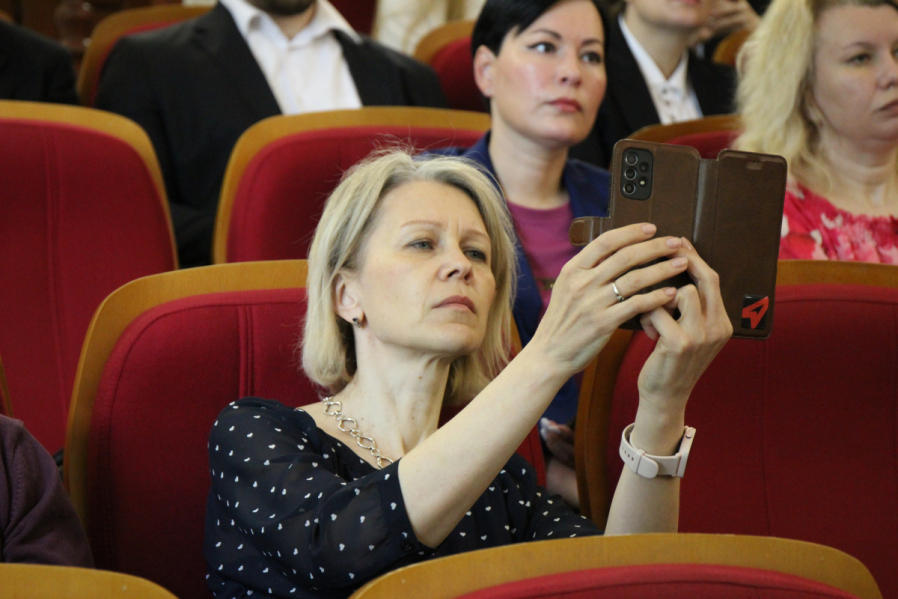 В Педиатрическом университете подвели работы IX национального  конгресса с международным участием «Здоровые дети – будущее страны» 43