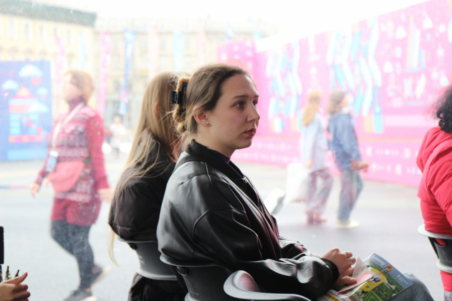 Сохранение памяти: Педиатрический университет презентовал уникальные издания на книжном салоне 15