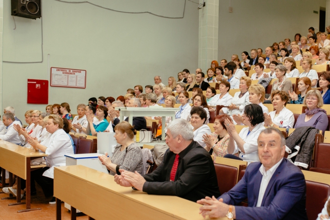 Петербургских педиатров поздравили с Днем медицинского работника