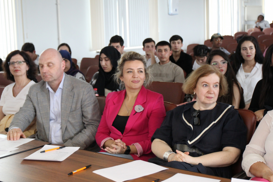 В Педиатрическом университете прошел вечер-концерт «Подарок Петербургу» 11