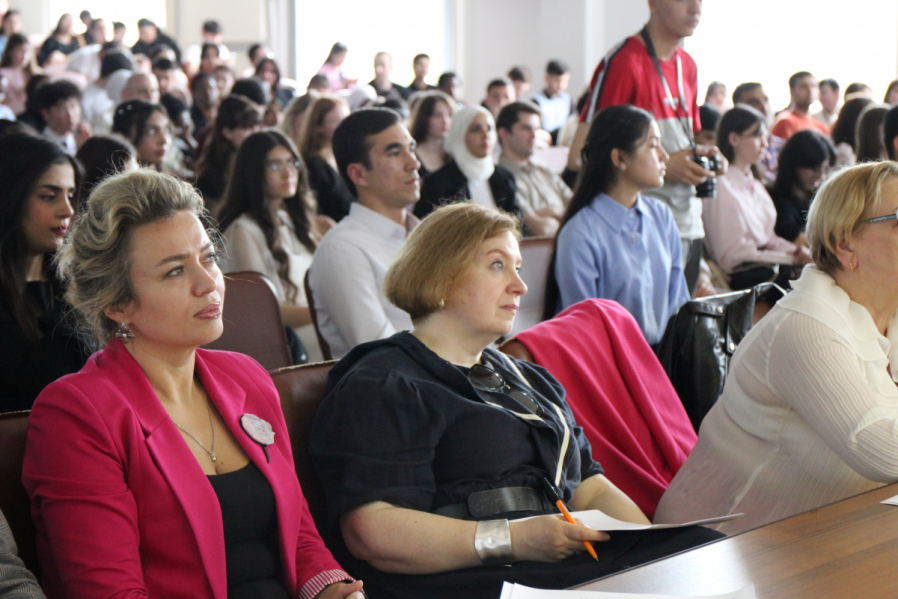 В Педиатрическом университете прошел вечер-концерт «Подарок Петербургу» 17