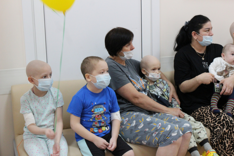 Пациентов клиники Педиатрического университета поздравили с Днём защиты детей 4