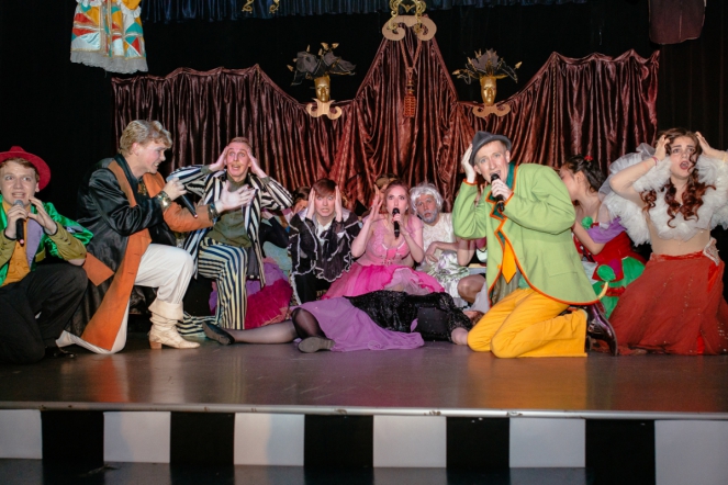 «Гиппократ» закрыл театральный сезон 12