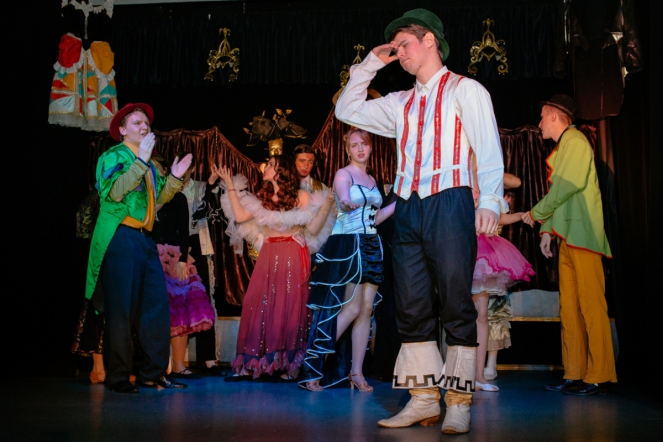 «Гиппократ» закрыл театральный сезон 19