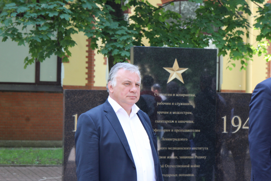 Мотопробег медиков стартовал в Педиатрическом университете 14