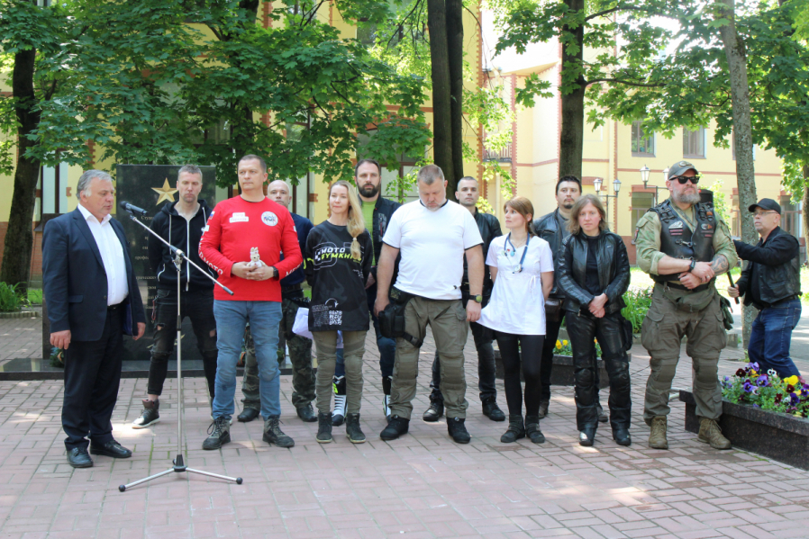 Мотопробег медиков стартовал в Педиатрическом университете 18