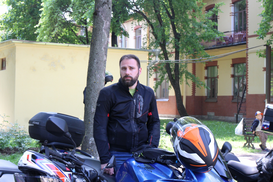 Мотопробег медиков стартовал в Педиатрическом университете 35