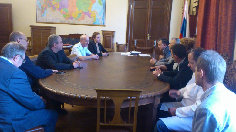 Генконсул Израиля посетил Педиатрический университет 1