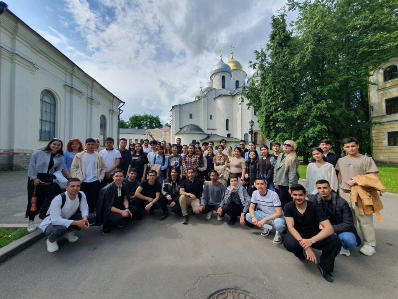 Открывая Россию: иностранные студенты Педиатрического университета посетили Выборг и Великий Новгород 3