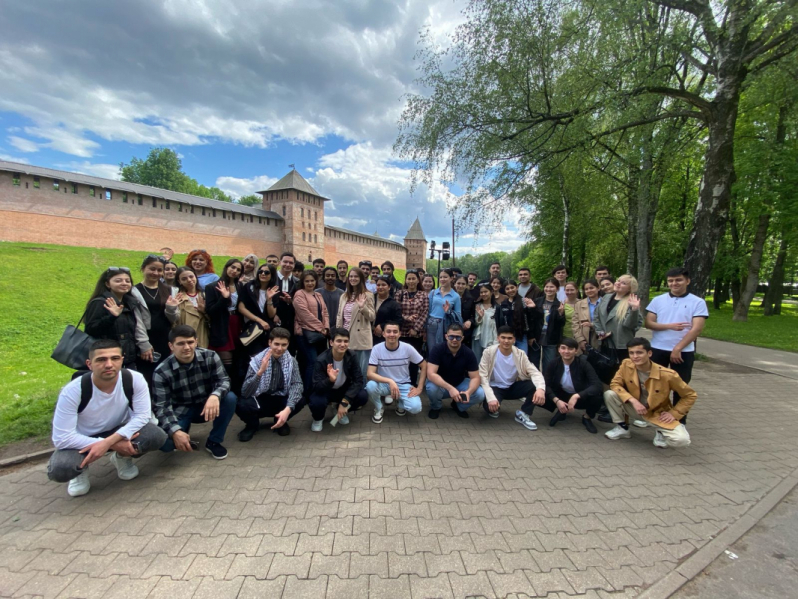 Открывая Россию: иностранные студенты Педиатрического университета посетили Выборг и Великий Новгород