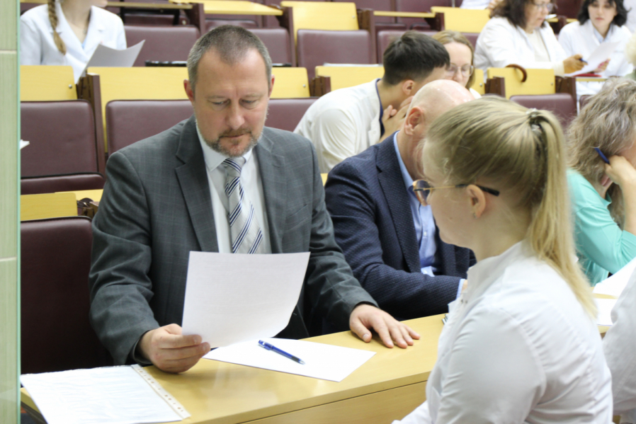 Шестикурсники Педиатрического университета прошли Государственную итоговую аттестацию 2